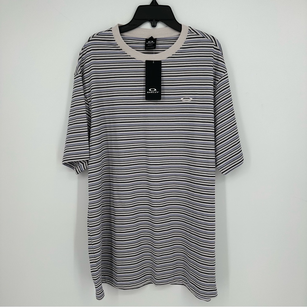 Oakley Relax Striped Tee T-shirt Mens Size Large Short Sleeves Regular Fit